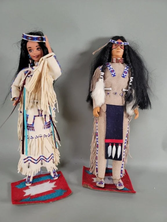 077 - 360 Pair Native American style dolls dressed in sued.jpg