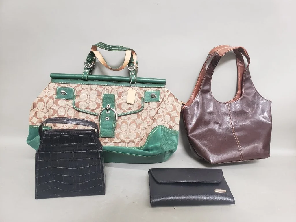 194_Lot_452_Group_of_handbags_Coach_liz_Claiborne.jpg
