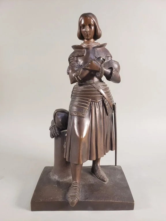 071_Lot_567_Vintage_bronze_Joan_of_Arc_sculpture.jpg