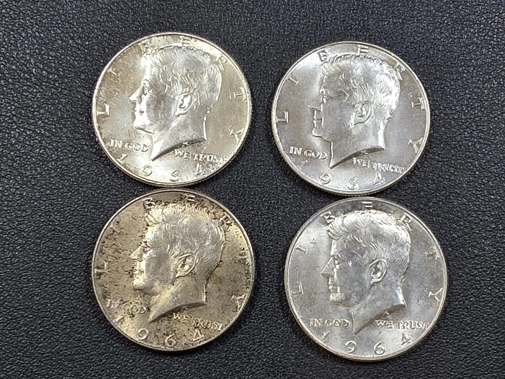 098 - Lot 552 - Four 1964 Kennedy silver half dollar coin