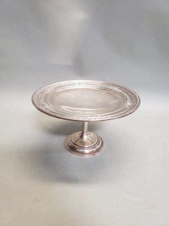 087 - Lot 383 - Sterling silver centerpiece.jpg
