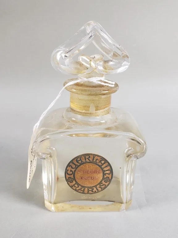 027 - Lot 461 - Vintage Guerlain Paris perfume bottle by Baccarat.jpg
