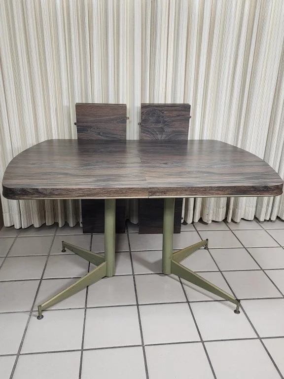 140 - 335h Mid-century Douglas Furniture dining table.jpg