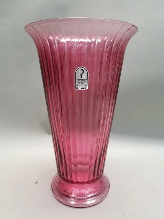 189_Lot_294_Pilgrim_cranberry_glass_vase_with_original_label.jpg