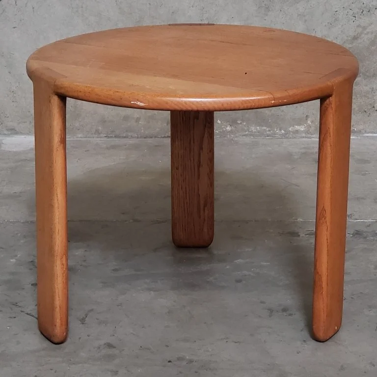 062 - Lot 26 - Stickley-style custom made oak side side table.jpg
