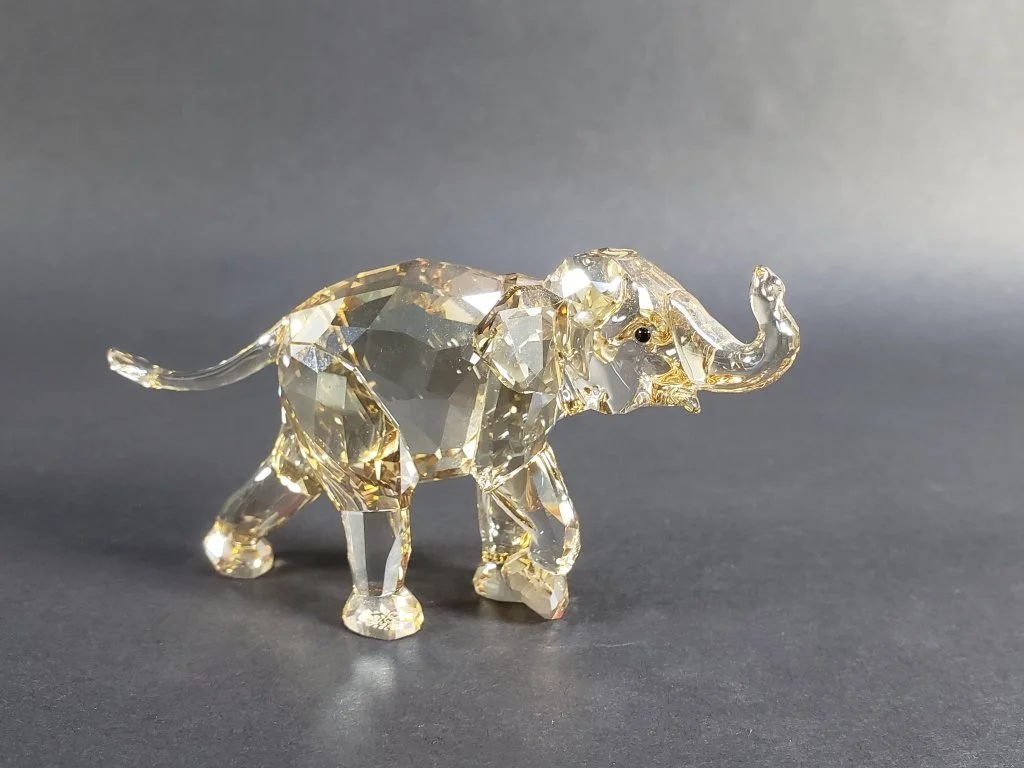087_Lot_78_Swarovski_crystal_elephant_figurine.jpg