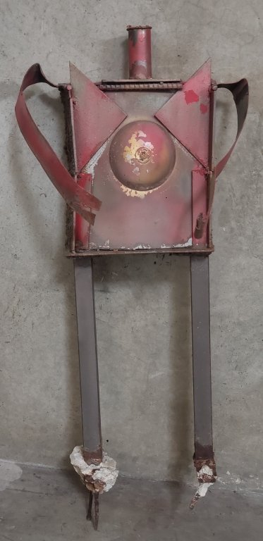 93 Vintage metal art sculpture.jpg