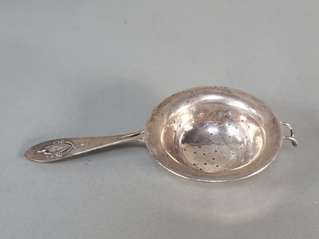 188 - Lot 210 - Sterling silver tea strainer.jpg