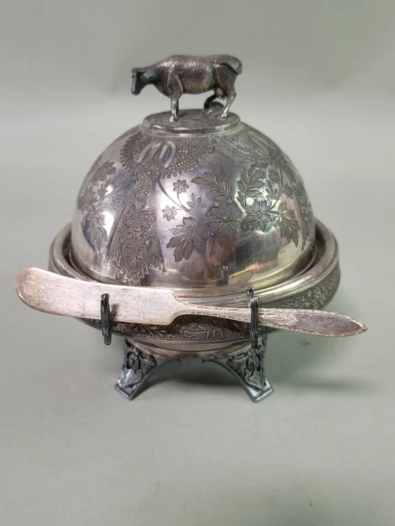 191_Lot_397_Rogers_Smith_Victorian_silver_plate_figural.jpg