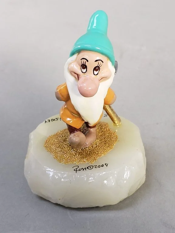 169_Rank_169_Lot_446_Ron_Lee_signed_Disney_sculpture_on_an_onyx_base.jpg