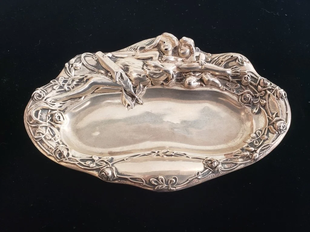 155_Lot_161_Art_Nouveau_silver_tray.jpg