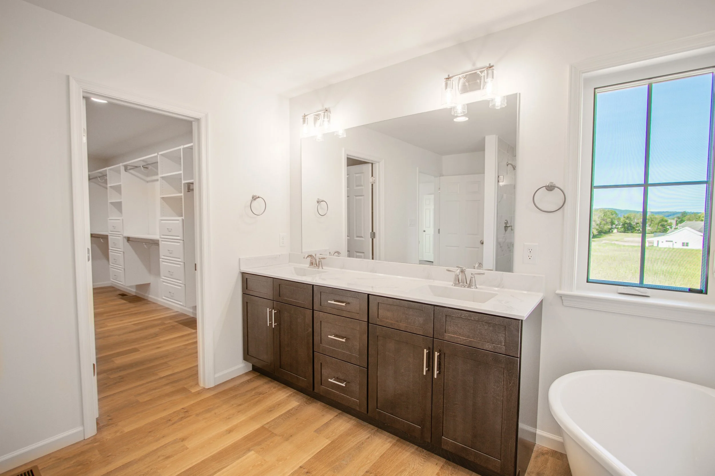 L-5 Master Bath.jpg