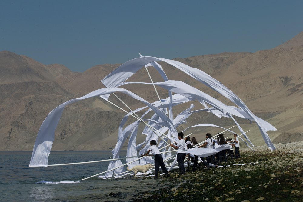 03_Burying_the_Flags_In_The_Sea.jpg