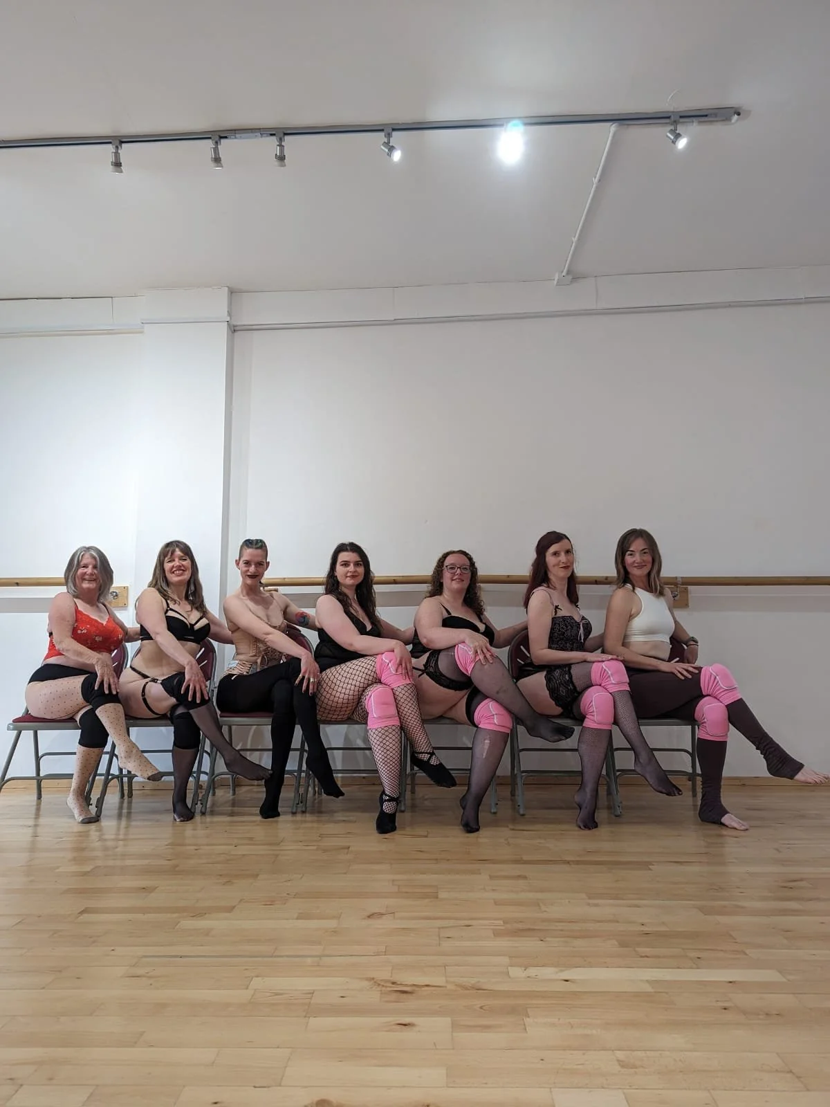 Burlesque Class York sexy ladies dancing