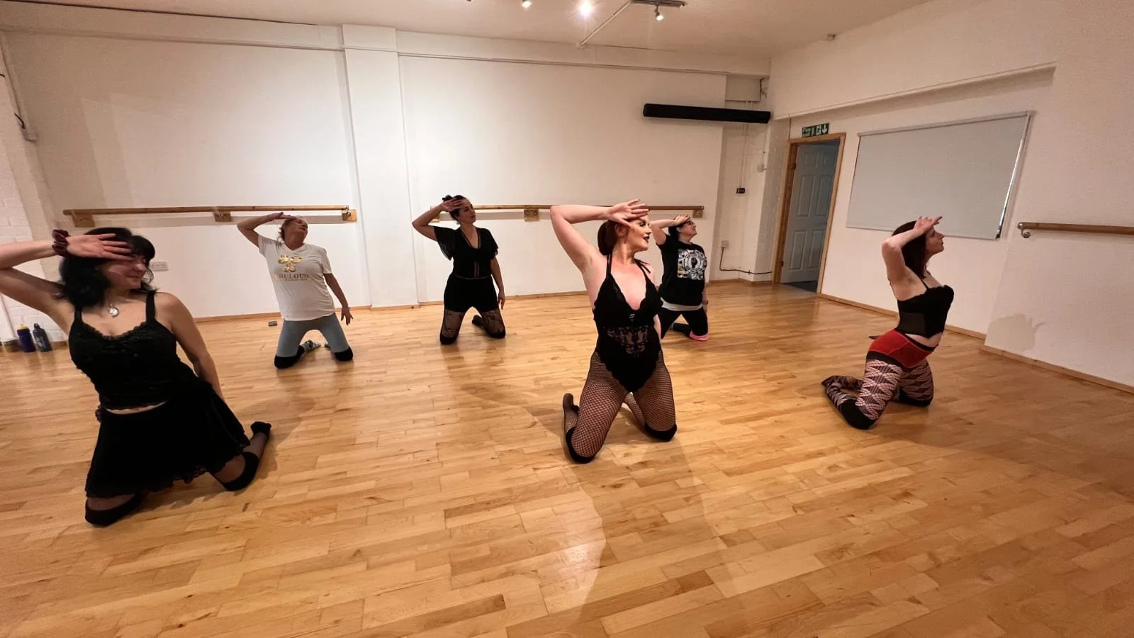 Burlesque Class York sexy ladies dancing