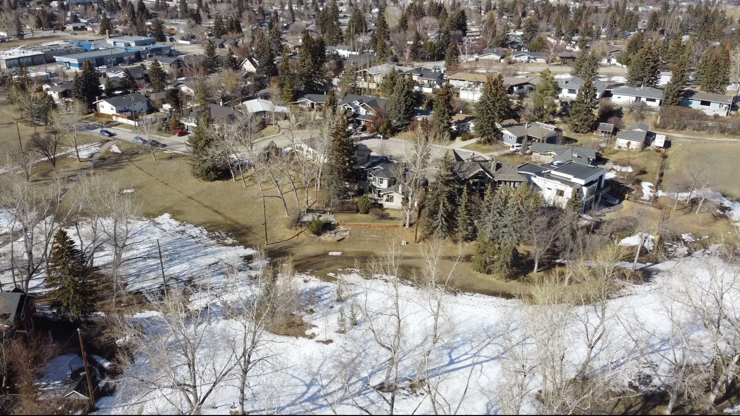 136 Gateway Place SW-2.jpg