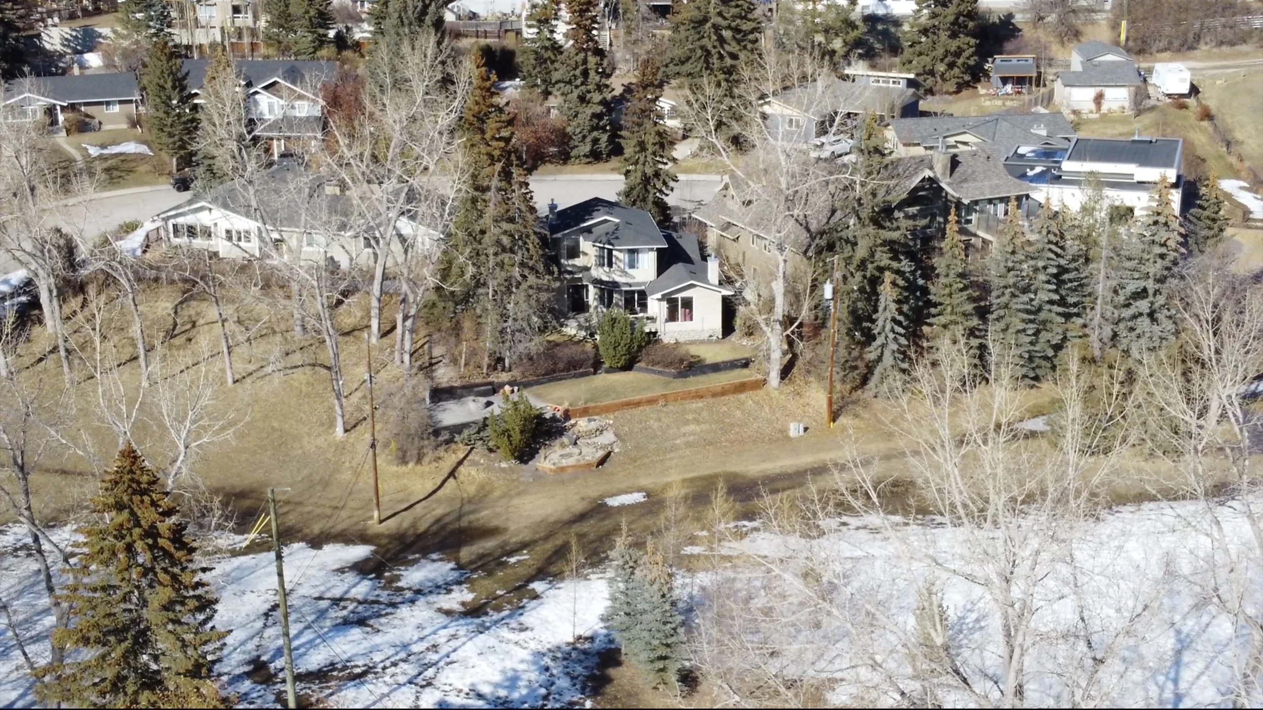 136 Gateway Place SW-1.jpg