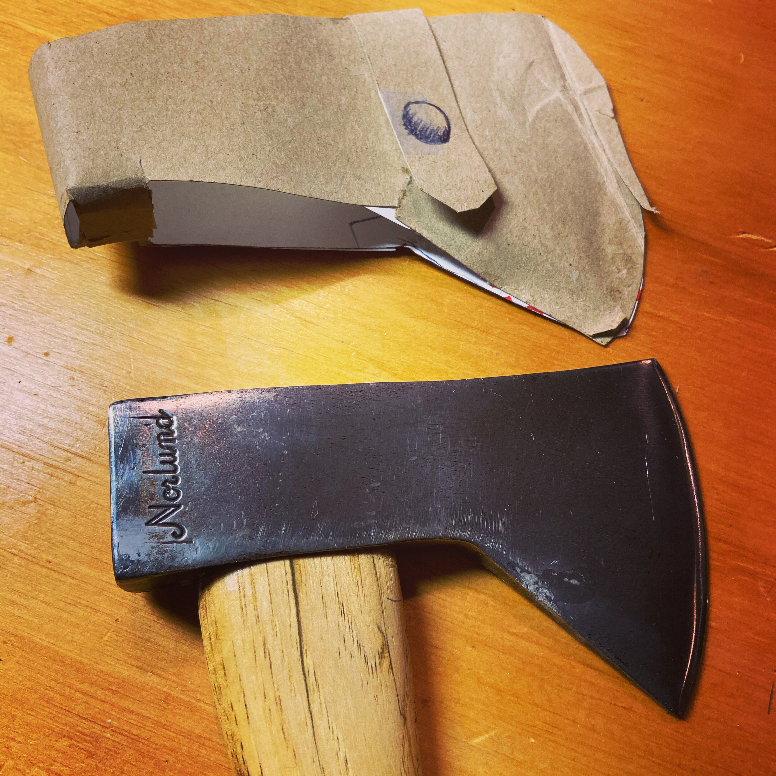 Paper pattern for leather hatchet sheath