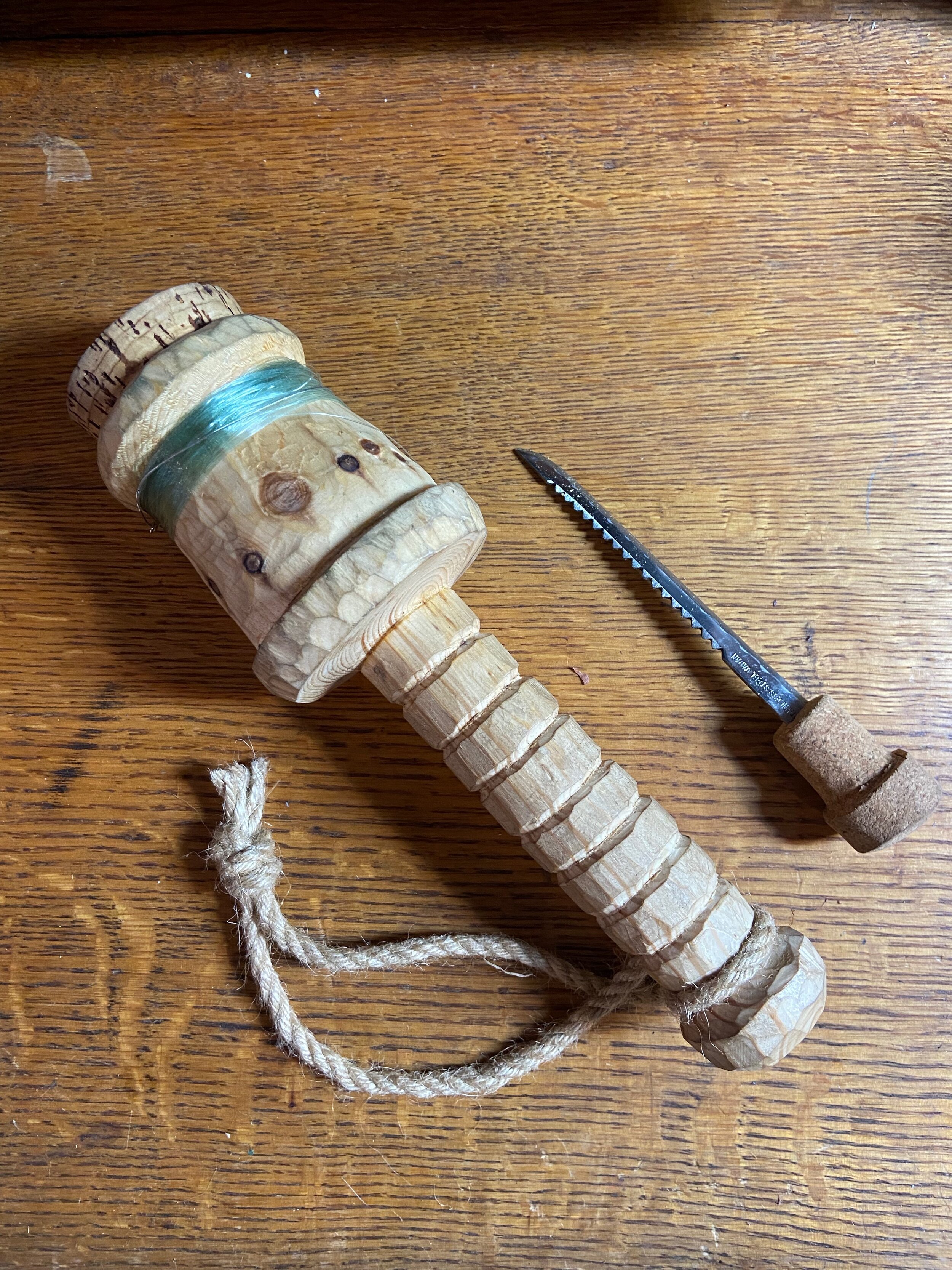 Carved fishing handline reel