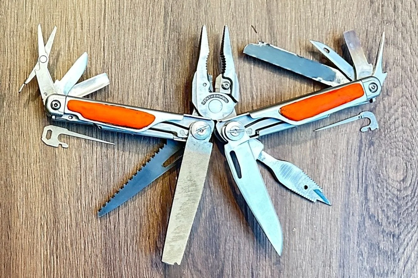 Dug North's Modified Leatherman Surge Used on Alone, Season 12 in South Africa