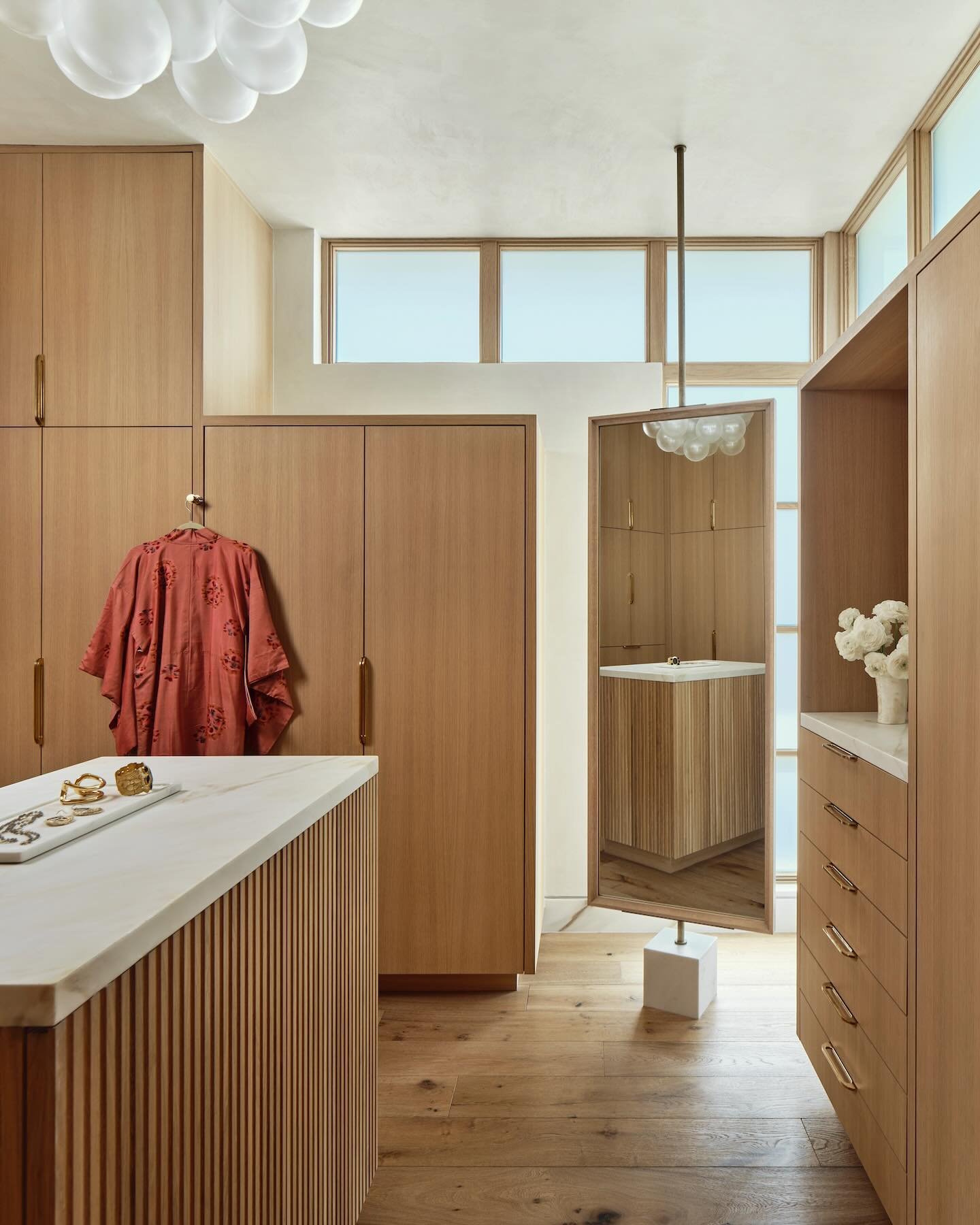 I love designing closets - it must be the control freak in me! Everything must have its place. I spend a lot of time planning and thinking about how my clients live and their personalities, so I want to ensure our designs account for every detail.

T