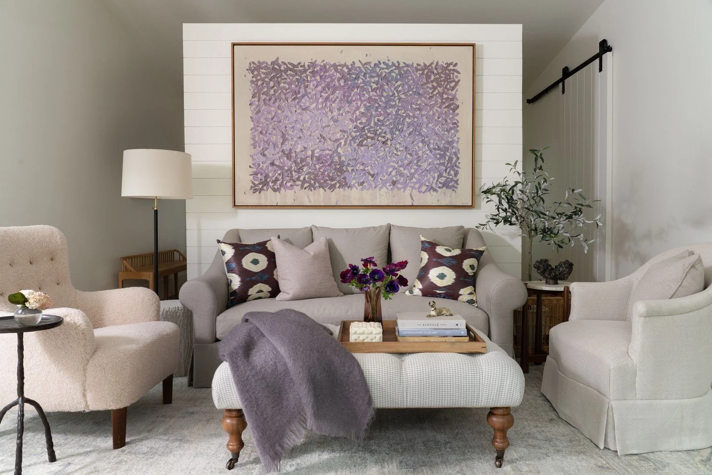 The concept of this Austin guest suite was to create a sophisticated "tree house" elevated among the trees. Designing within the footprint of an ADU requires a focus on both density and high-end functionality, ensuring the smaller scale fee