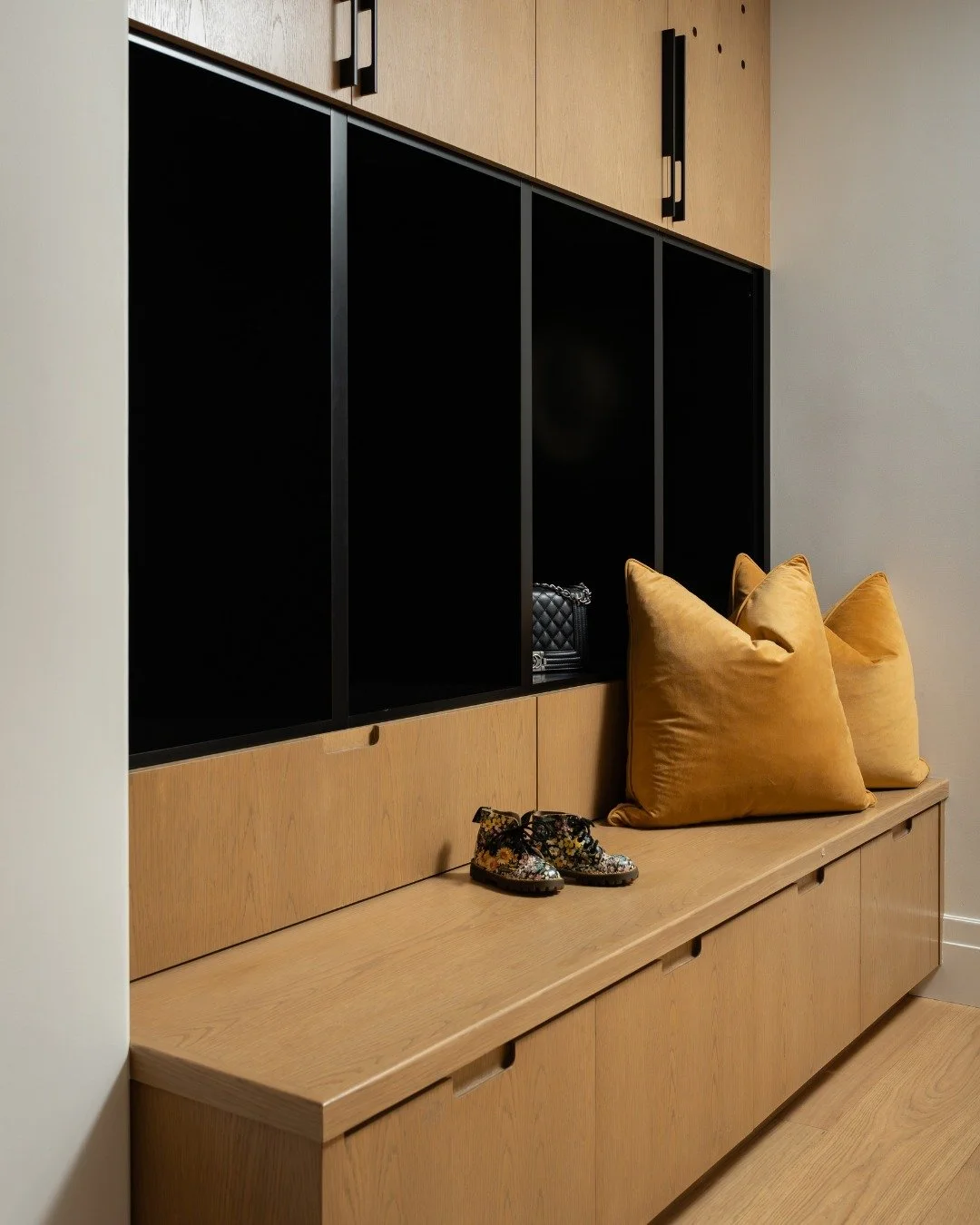 If you&rsquo;re looking to make a space feel more elevated, custom cabinetry is the way to go. Our #NellieGailEstatesProject showcases custom cabinetry at its finest. The warm oak tones and seamless design bring a touch of luxury, proving that even a