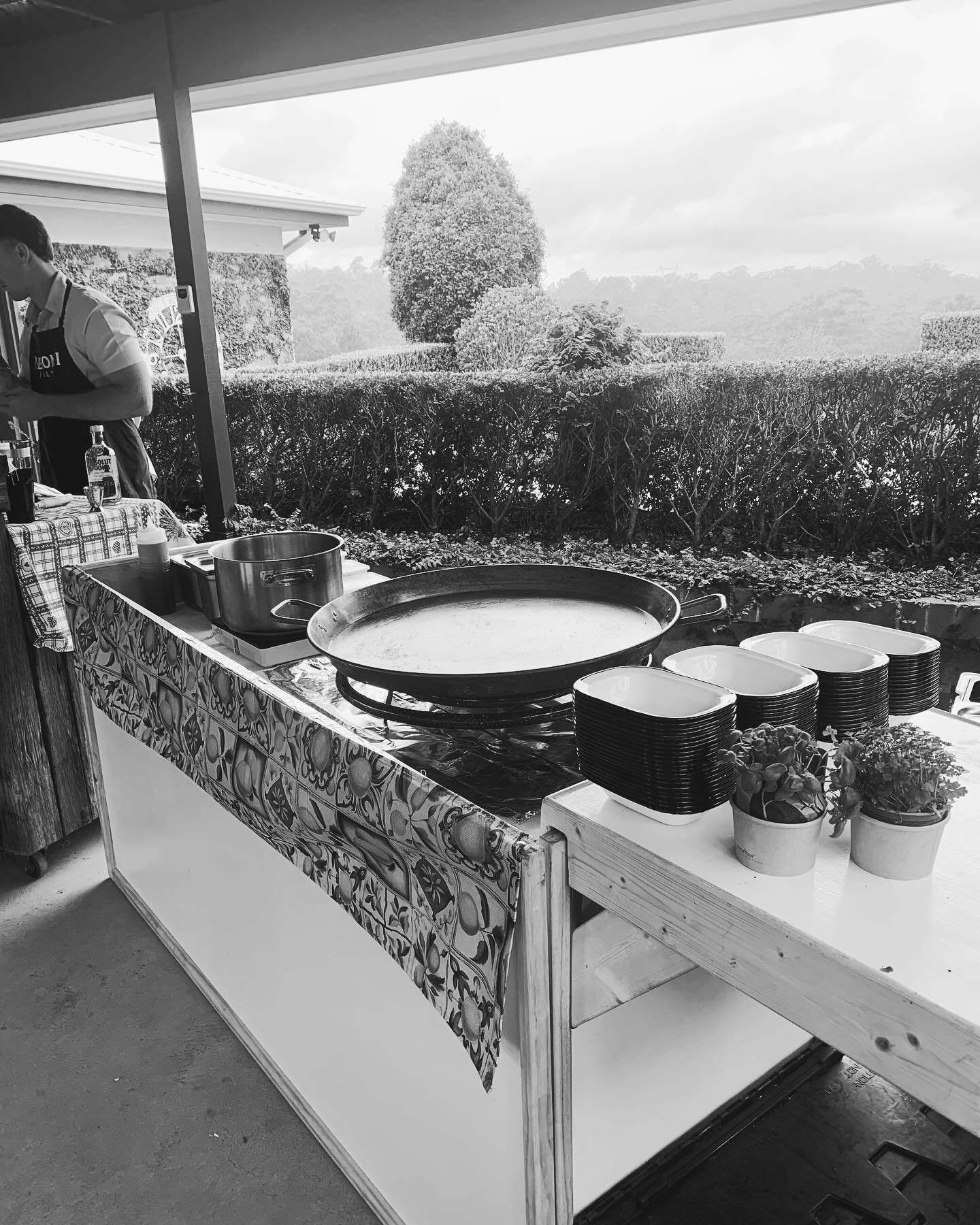 A pasta live station is an exciting and interactive addition to any event, where guests can customize their pasta dishes as chefs prepare them fresh on the spot. It offers variety and a personal touch, making it a hit for weddings, corporate events, 