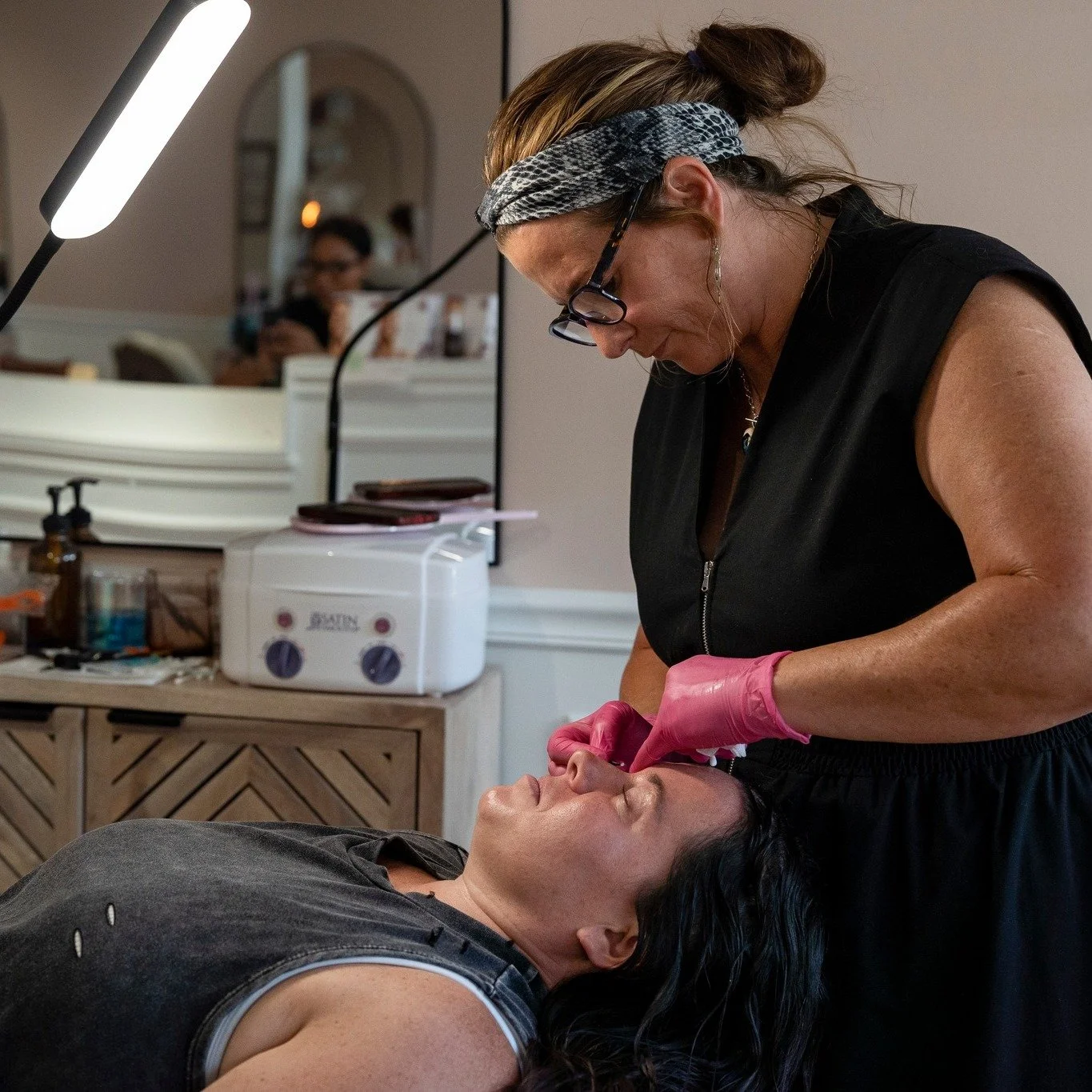 Brows, Lashes, and Spray Tans? @browloungelemont has you covered. 

Schedule your appointment at www.thebrowlounge.net/lemont to start feeling like your best self.