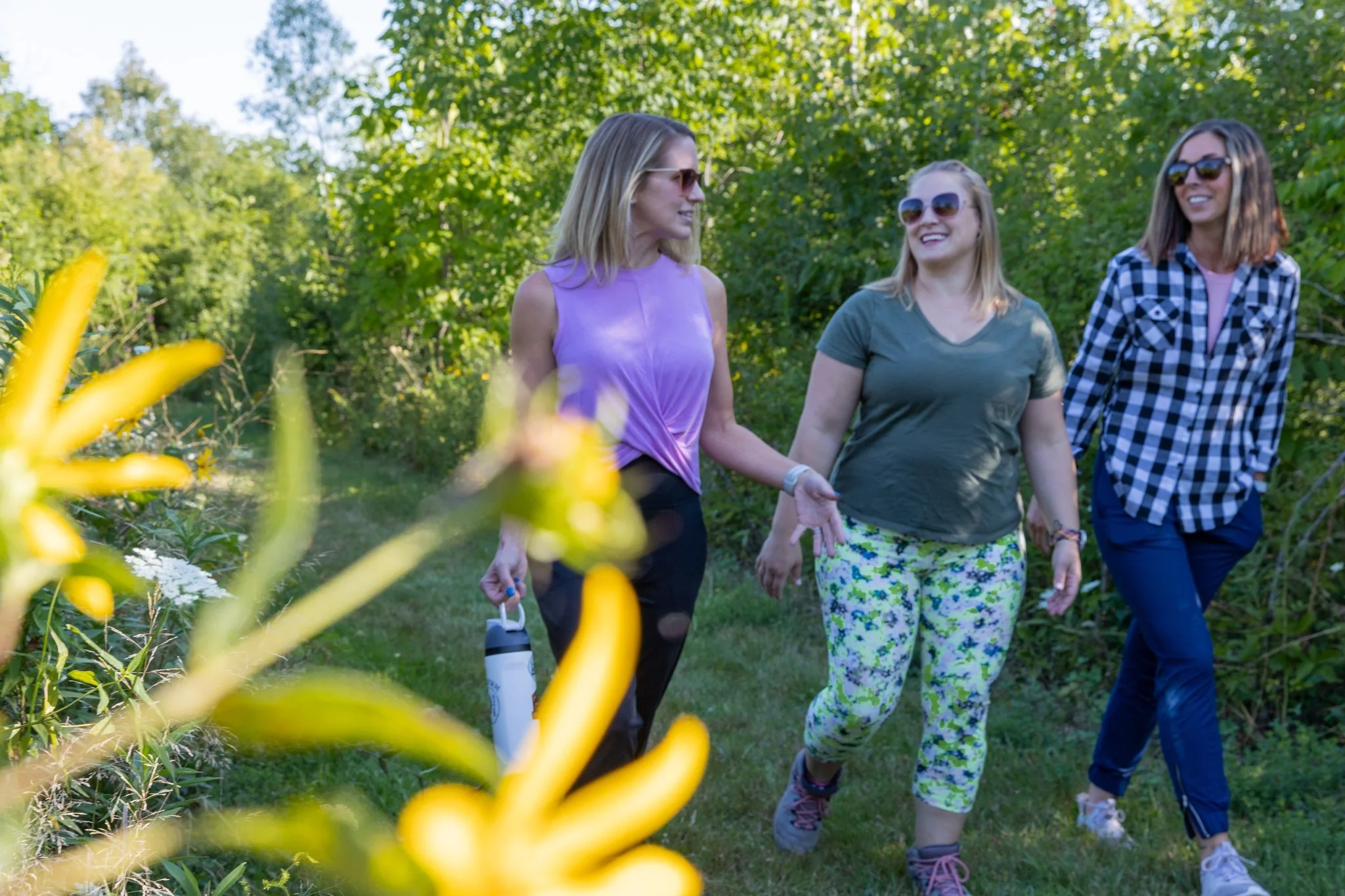 This week's Lemont Downtown Digest shares:
📘 A fantastic guide to @heroeswestlemont 
📆 Save the dates for the Lemont Flower &amp; Wine Walk, Moms Beauty &amp; Wellness Walk, &amp; Market on Canal 
🍰 Our latest New Neighbor feature with @_thebakery