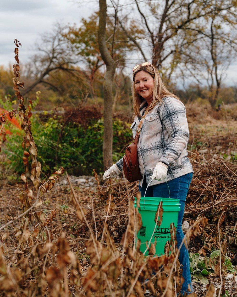 Volunteers needed for Quarry Care on Saturday, April 11 (9 AM - 12 AM)! 

Help The Wilder World Trust restore the Heritage Quarries Recreation Area by clearing invasive plants, removing litter, improving public trails, and more. Kids are welcome with