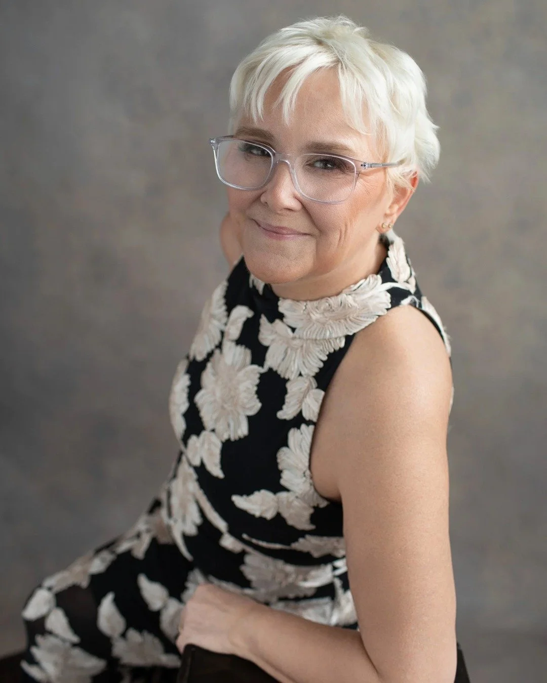 Now on display: &ldquo;Dear Younger Me,&rdquo; a portrait and letter exhibition from local photographer Rachel Owen (@jrowenco) and hosted by @thelivingroomlemont. 

Free and open to the public, the exhibition features 25 women, 25 portraits, and 25 