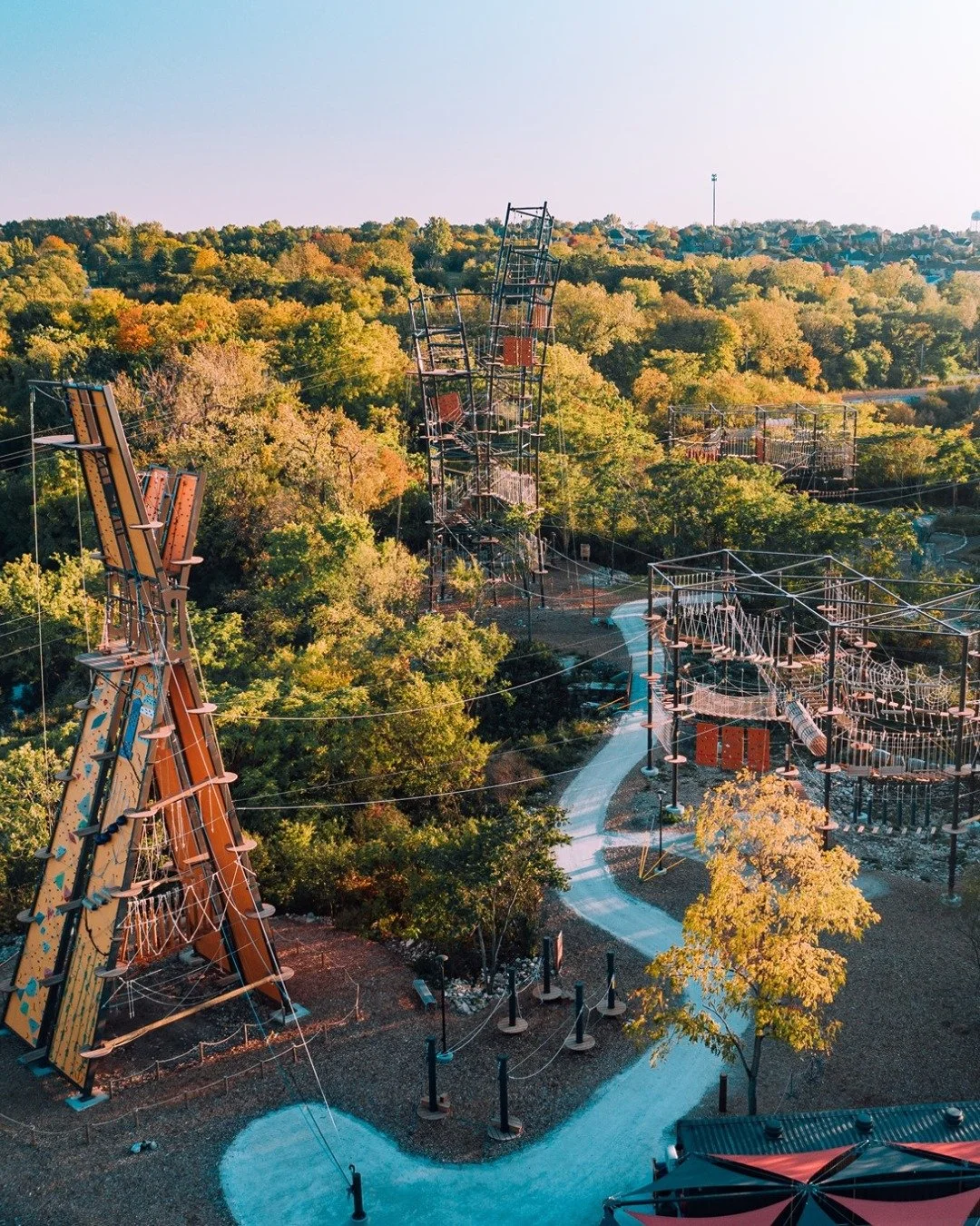 Big news for Lemont! 🎉 @theforgelemont is in the running for Best Aerial Adventure Park in the USA Today 10Best Readers&rsquo; Choice Awards 2026.

Love climbing, ziplining, or just exploring the park? Show your support and vote today - it&rsquo;s q