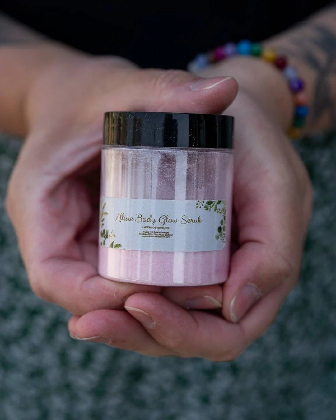 The Moms, Beauty and Wellness Walk is almost here! Shop from 25+ women-owned vendors this Saturday, May 9 (12-3:30 PM) in Downtown Lemont! Your ticket gives you access to exclusive discounts, samples, live demos, interactive experiences, raffles, giv