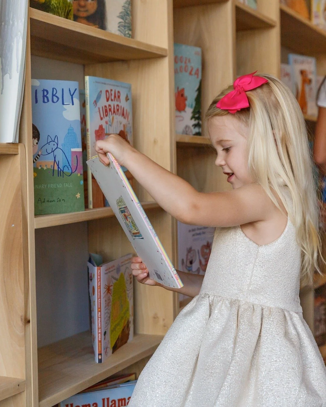 If you're looking for family-friendly fun this summer, be sure to check out @threestoriesbookstore! 🐛📚 From storytimes and special character visits to themed camps and hands-on activities, there's something for kids of all ages.

Upcoming events in