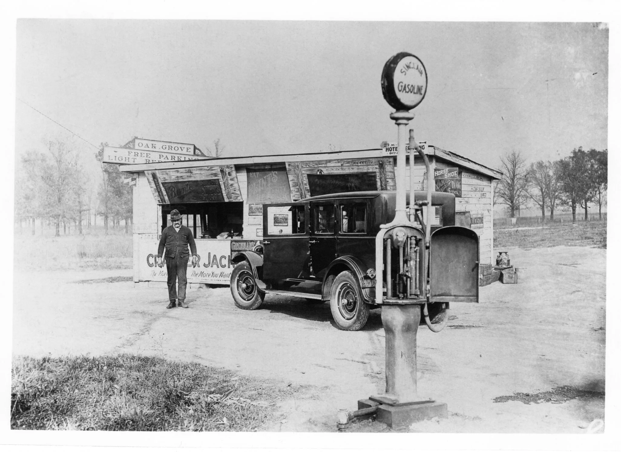 A historic photo of Lemont Downtown part of Route 66.
