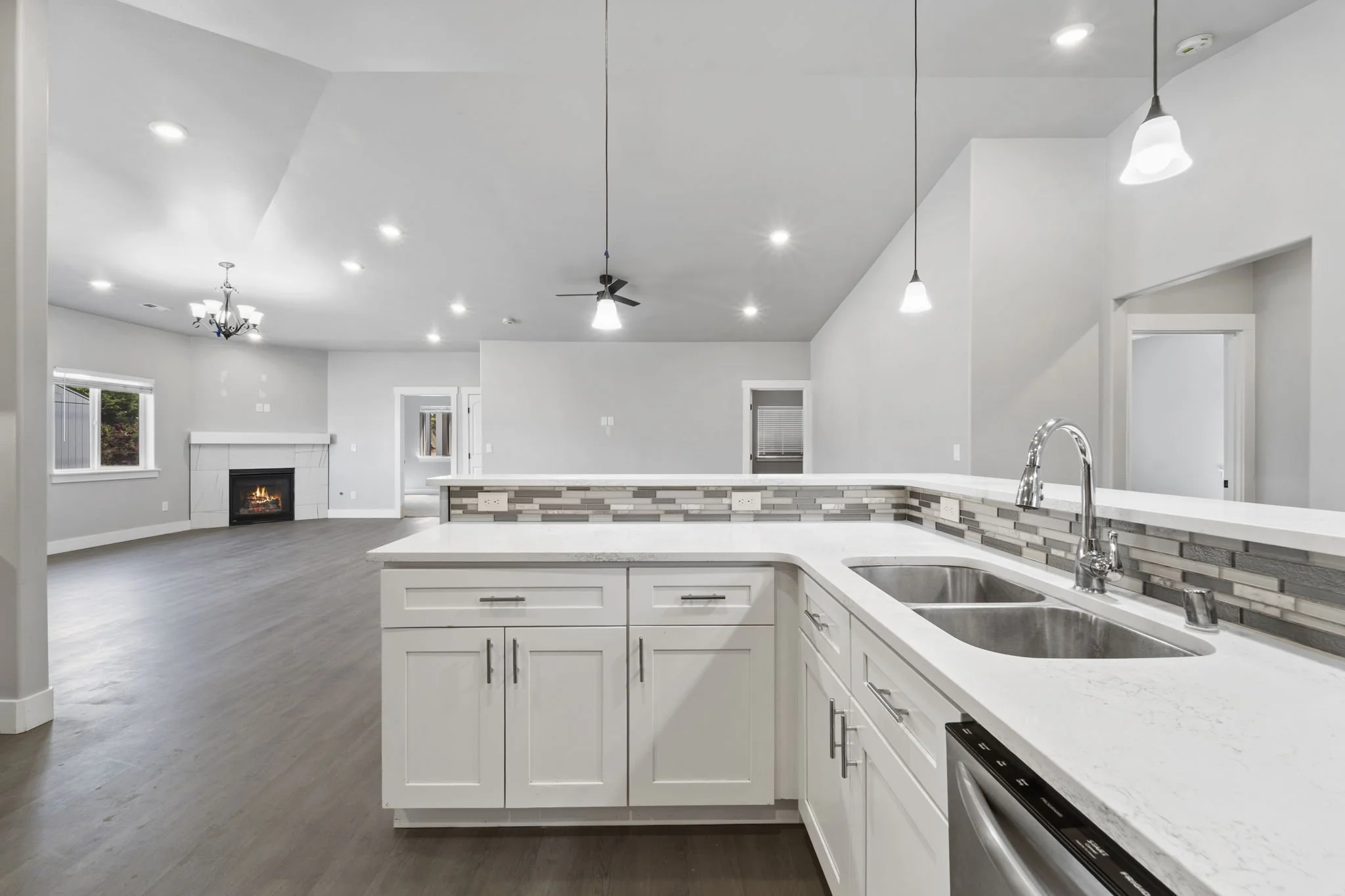 12-web-or-mls-DSC09084.jpg