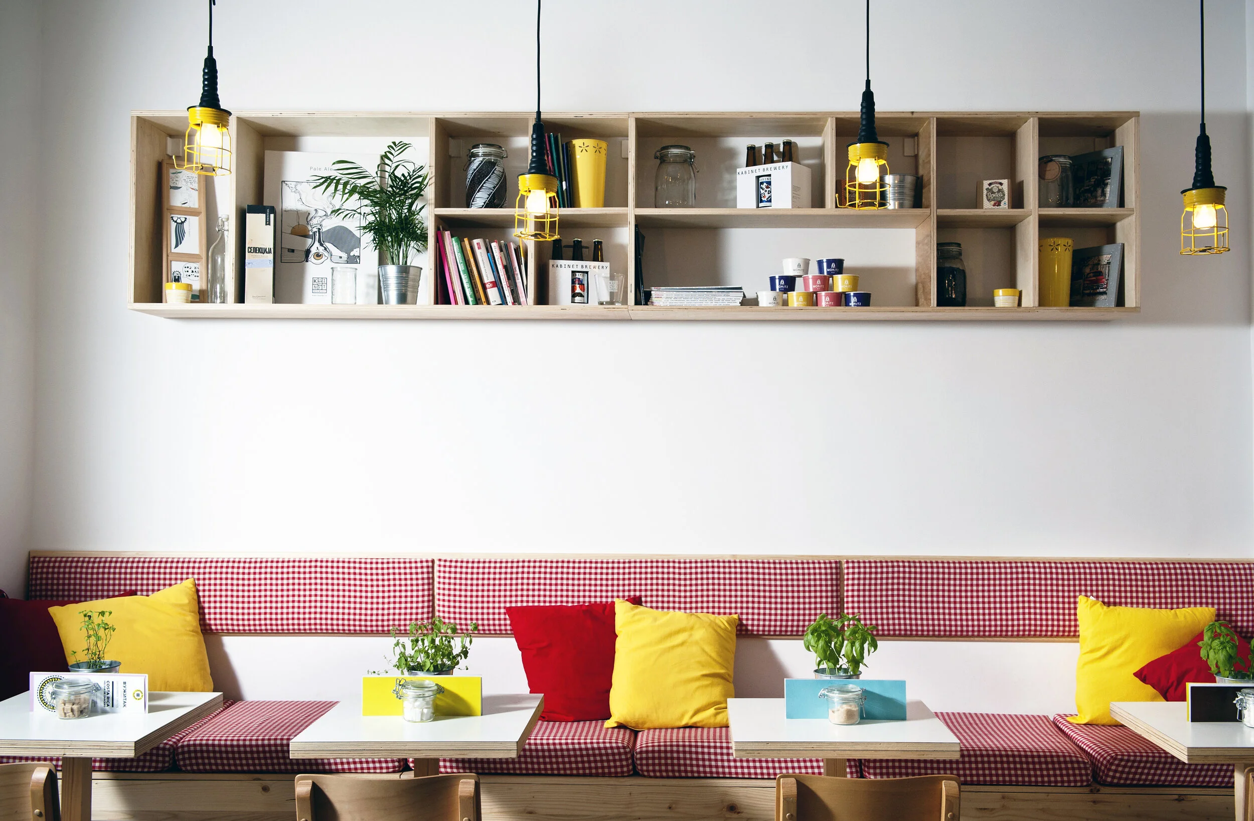 Uzitak Coffee Shop