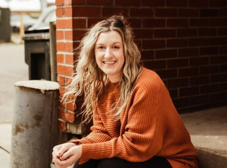 42. Saying Yes To Your Dreams With Social Media Manager Becky Chipera