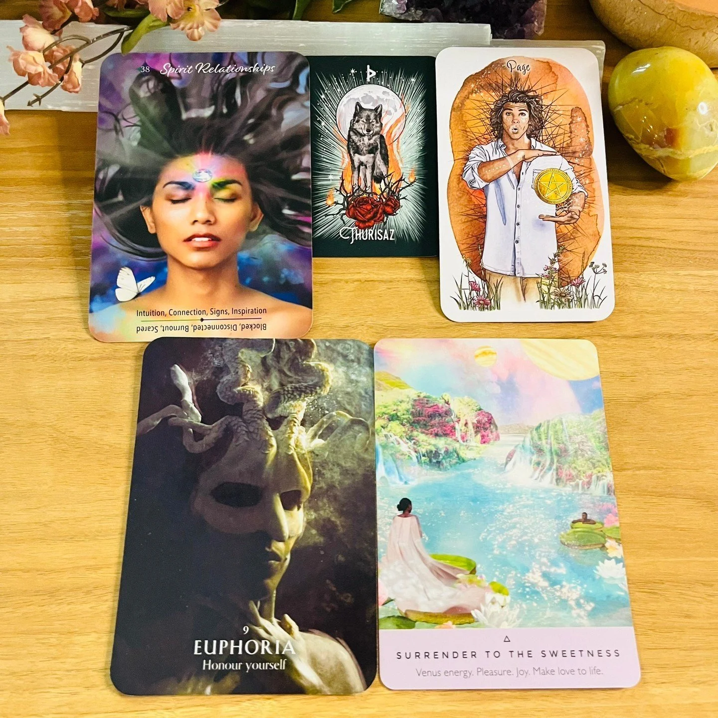 🔥 Tap into the passionate and wild energy available within you. Notice the wild hair and head adornment in three cards---like the flames in Thurisaz. You are being called to trust you intuition and follow your instincts.

🔥 Signs and synchronicitie