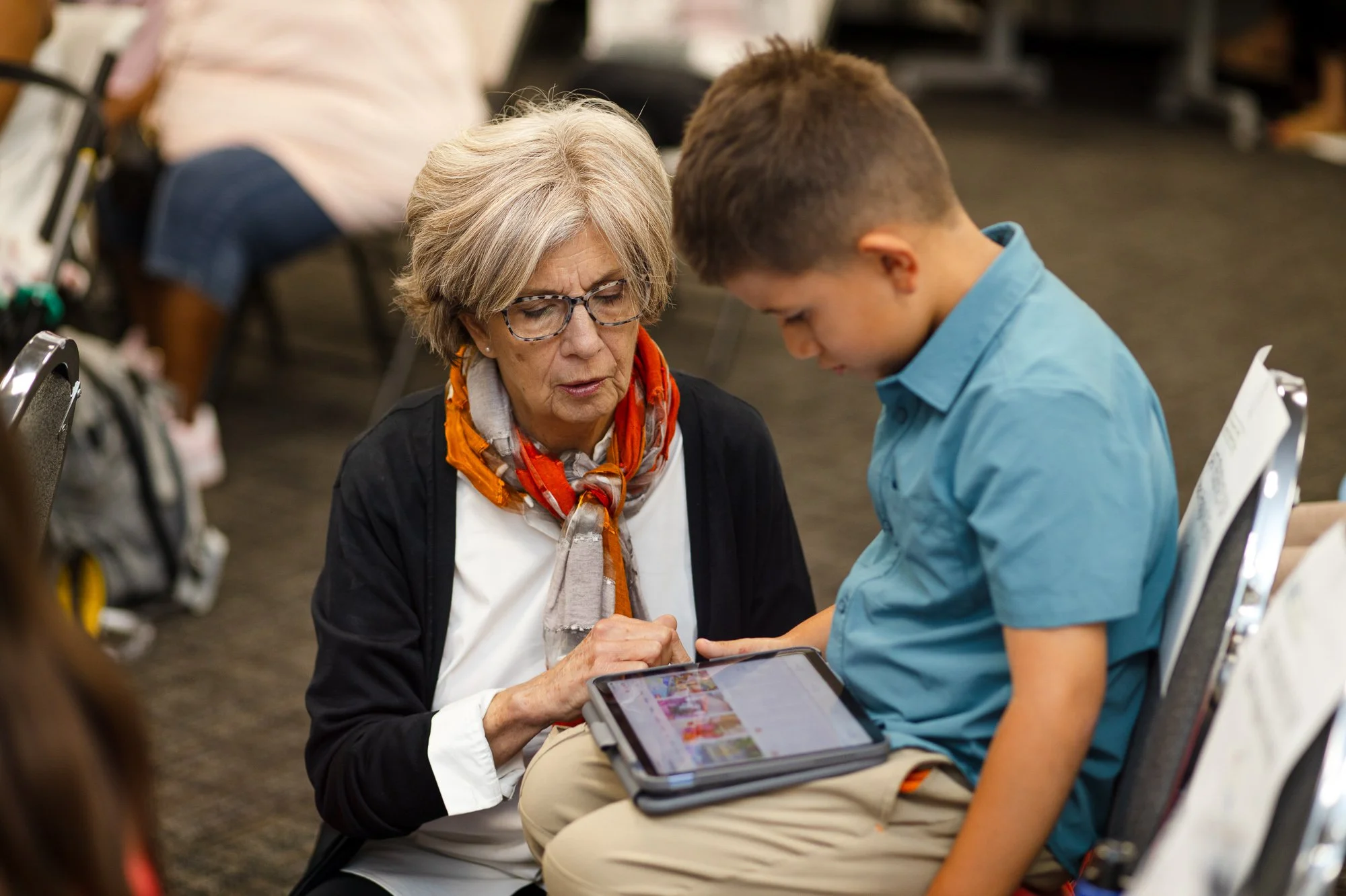 A woman speaking to a child: nonprofit photography detroit