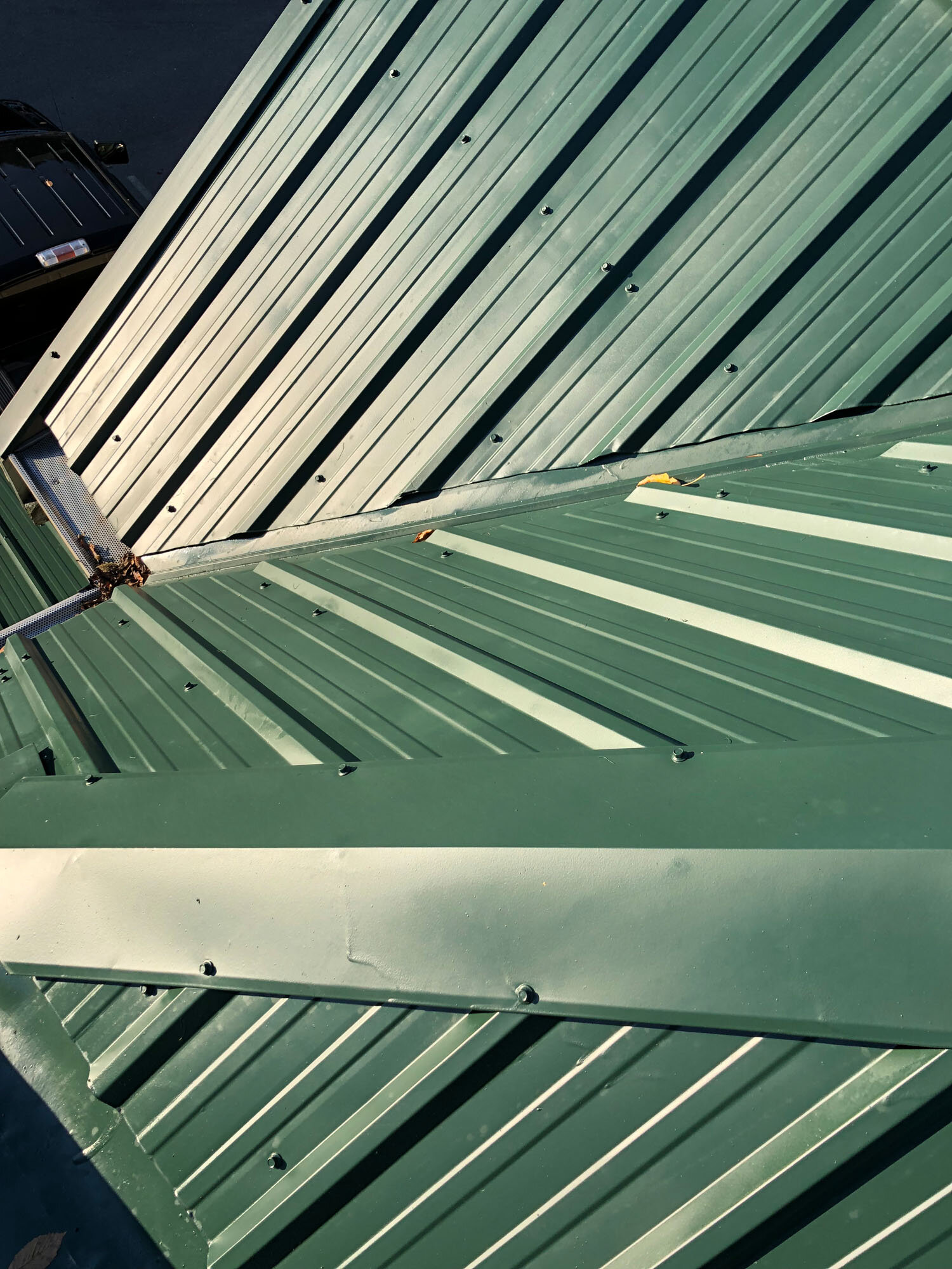 repainting-tin-roof-abbotsford3.jpg