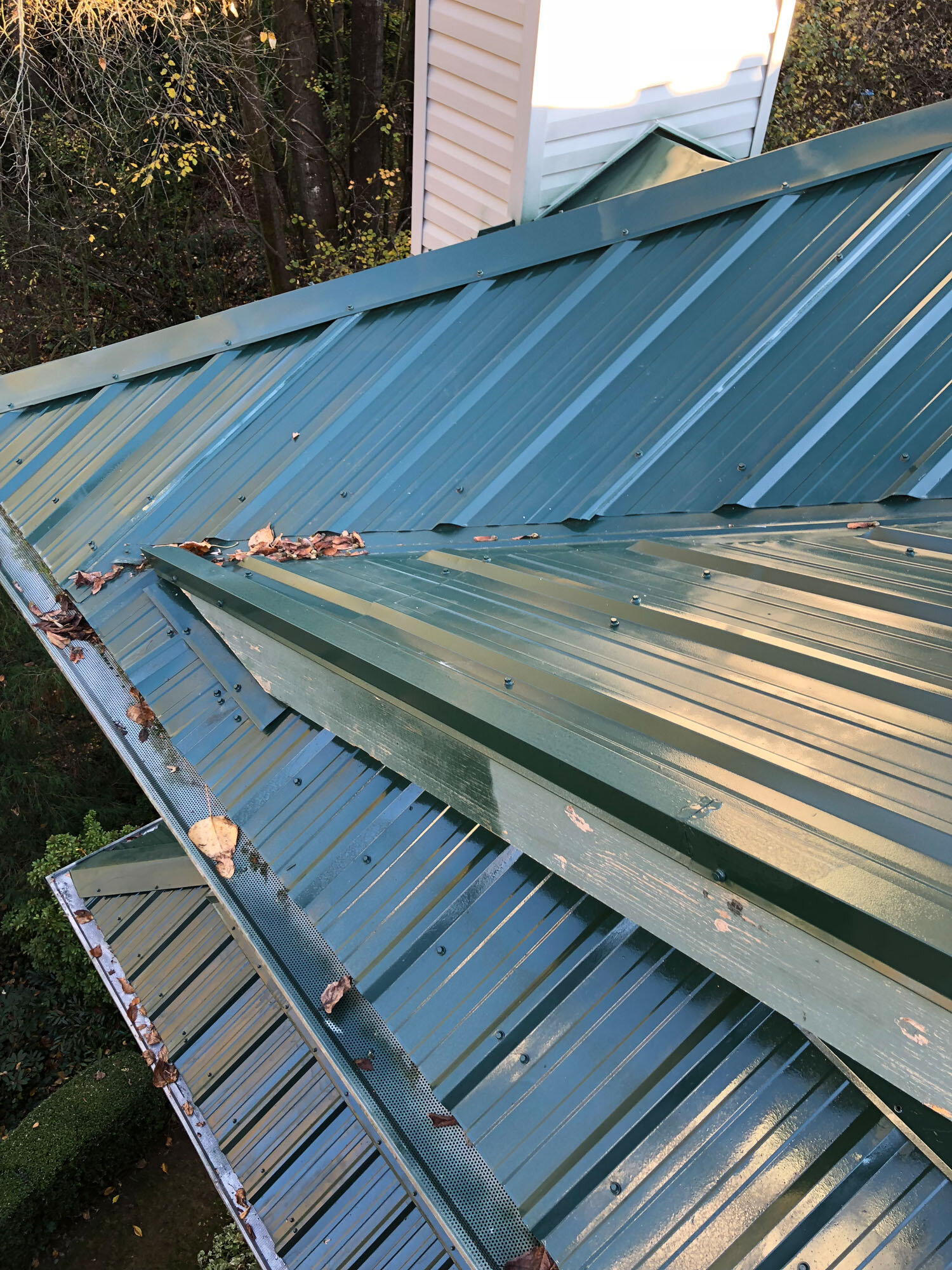 repainting-tin-roof-abbotsford10.jpg