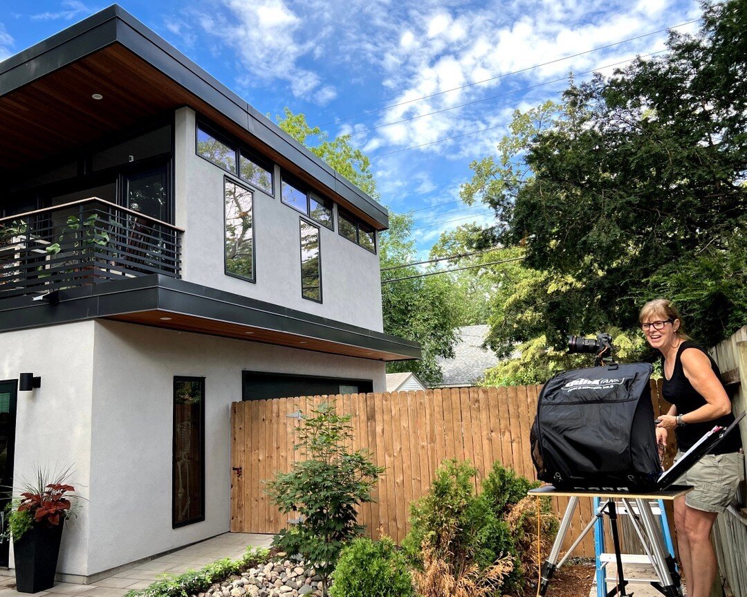 Looking forward to some updated exterior shots of LAGOM ADU. @andrearuggphotography behind the scenes. ​​​​​​​​
.​​​​​​​​
.​​​​​​​​
.​​​​​​​​
#erearchitecture #architecture #design #architecture_lovers #architecturelovers #lagomADU #adu #accessorydwe