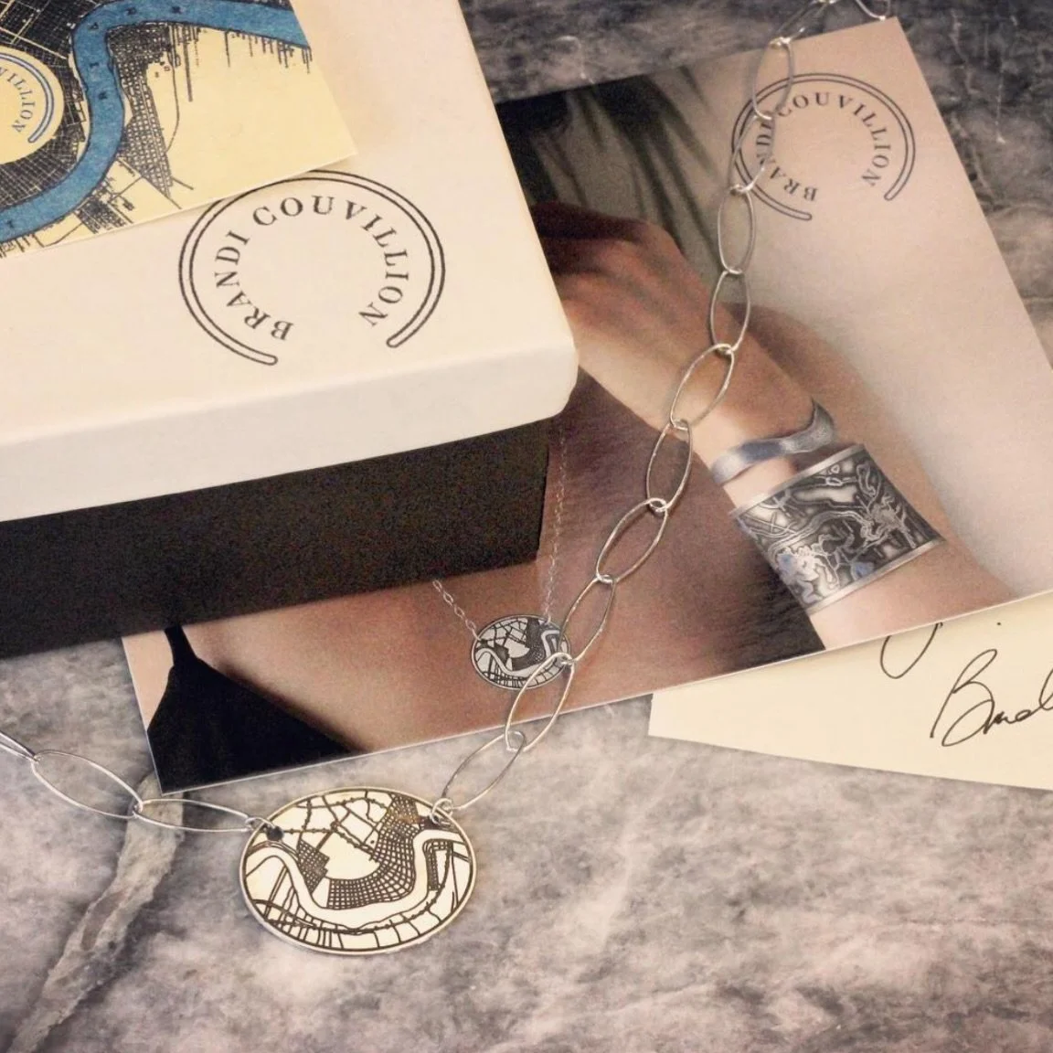 I know the season&rsquo;s rush is frustrating. Let me help you last minute Charlie&rsquo;s out. ✨ Enjoy Exclusive Free Priority shipping ✨ thru Wed noon est with code &ldquo;freeshipping&rdquo;.