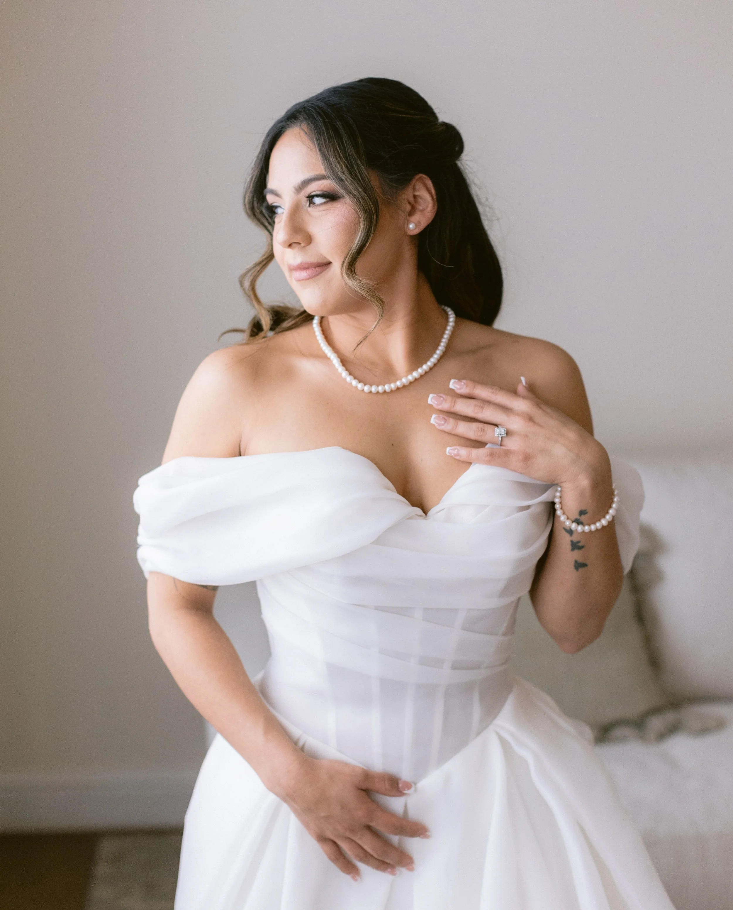 A glimpse of Dulce&rsquo;s getting ready 🤍

#BayAreaPhotographer #BayAreaWeddingPhotographer #CaliforniaWeddingPhotographer #NorCalPhotographer SanFranciscoPhotographer

Photos for @babybluefilm
