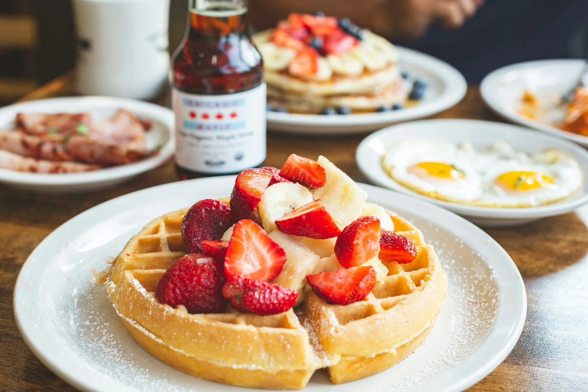 What Makes Pancakes and Waffles Stand Out in Downtown Dallas?