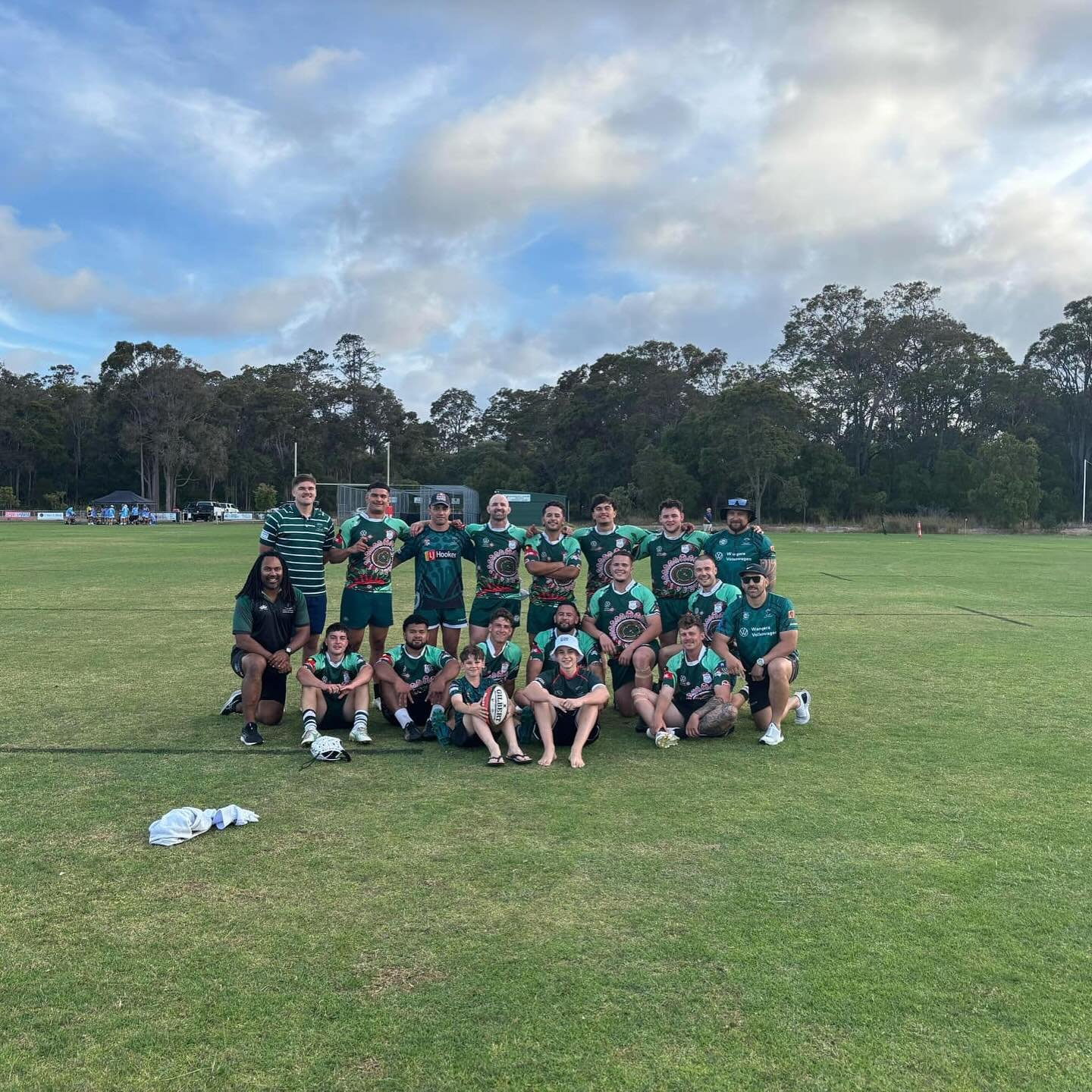 Massive effort from the Wanneroo DAWGS and Divaz at the South West Margaret River 7s yesterday 

DAWGS Results: 
25-0 vs Neddies Veiyasana (w)
24-0 vs UWA Open Mens (w)
14-21 vs WestOz Nomads
21-5 vs Rockingham Open 7s (w)

Divaz Results:
5-19 vs Cot