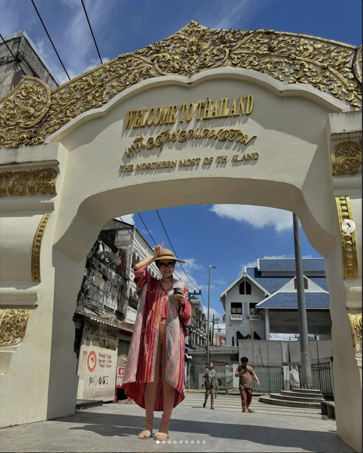 Rie under the Chiang Mai sign.png