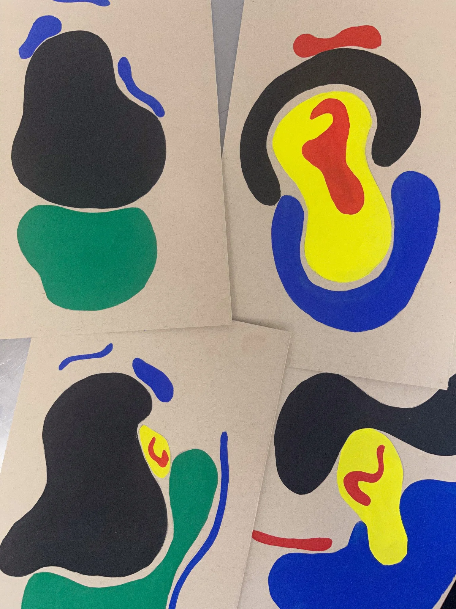 A group of the original figures painted on natural paper. 